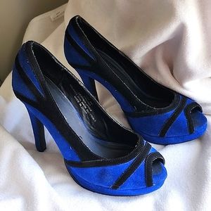 Marco Santi Royal Blue Suede platform heels sz 8
